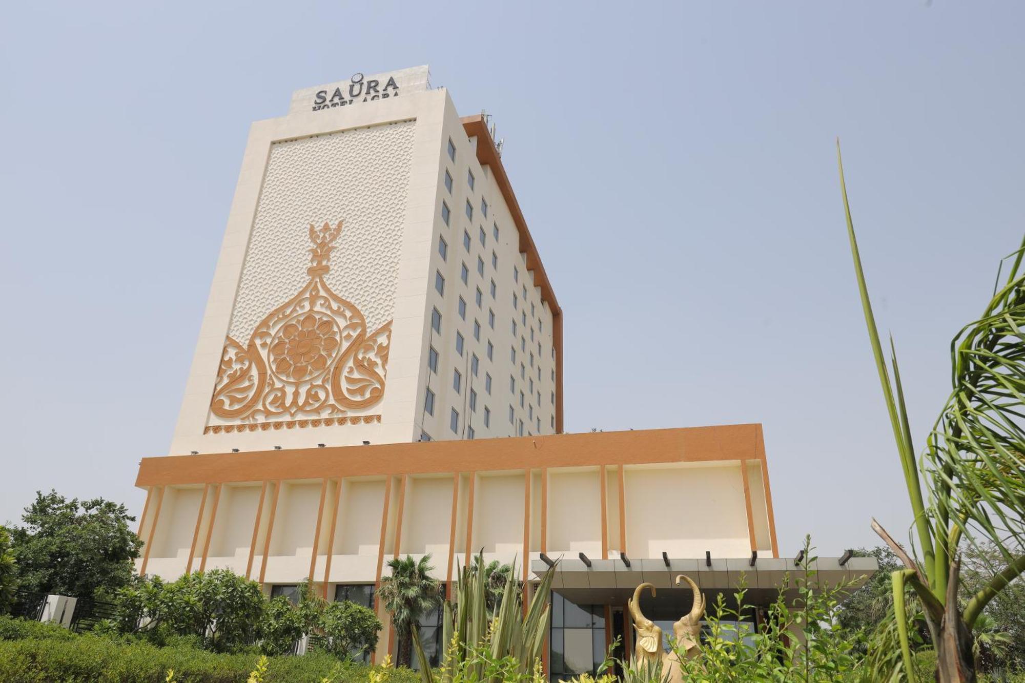 Saura Hotel, Agra - A Club Mahindra Associate Exteriér fotografie