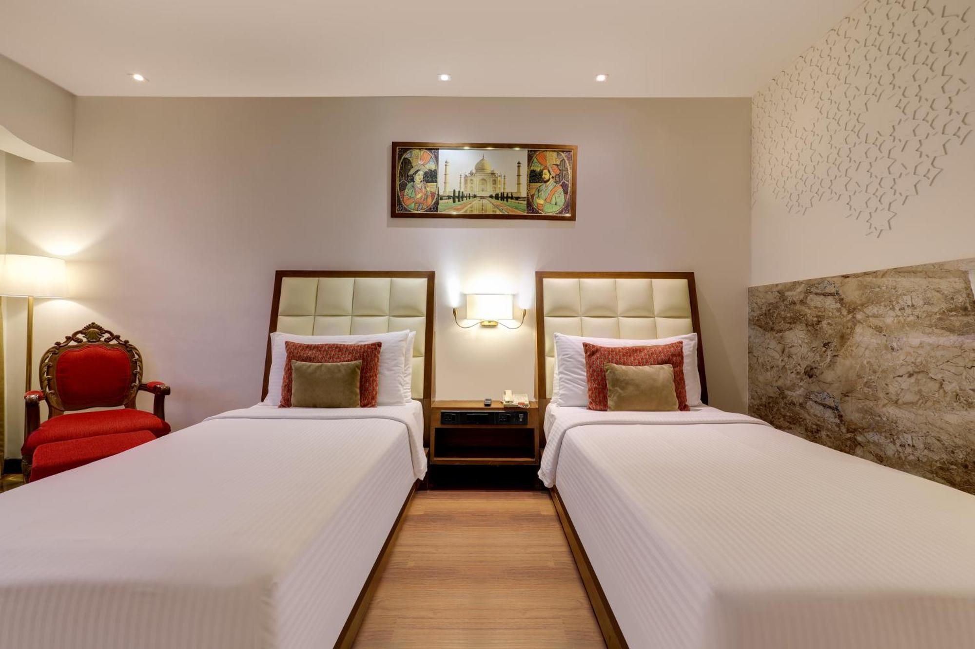 Saura Hotel, Agra - A Club Mahindra Associate Exteriér fotografie