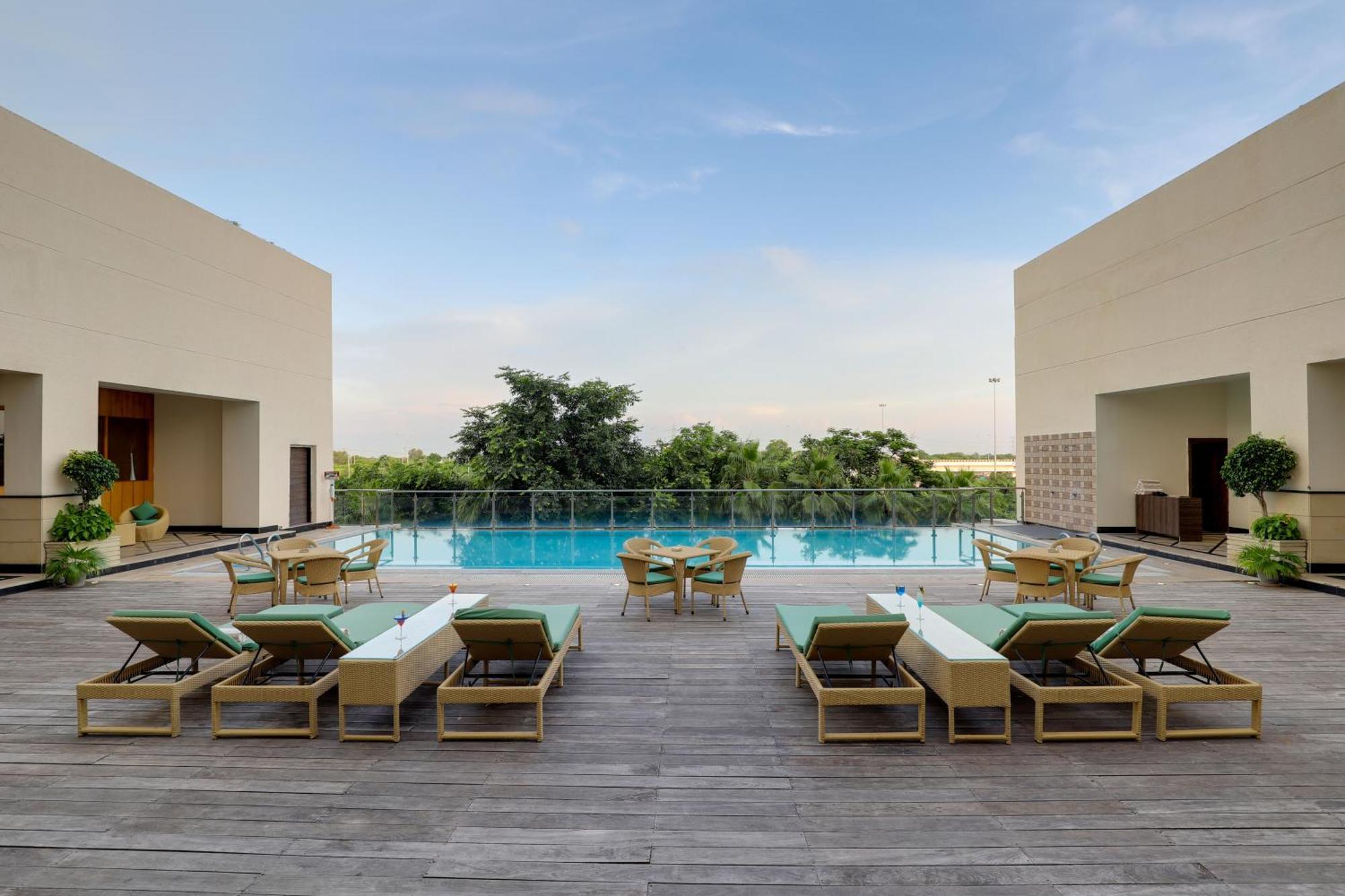 Saura Hotel, Agra - A Club Mahindra Associate Exteriér fotografie