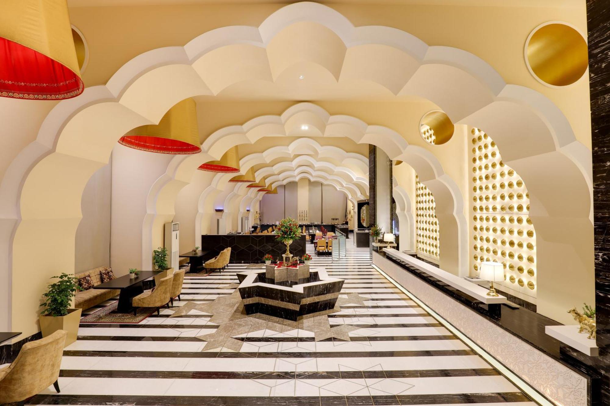 Saura Hotel, Agra - A Club Mahindra Associate Exteriér fotografie