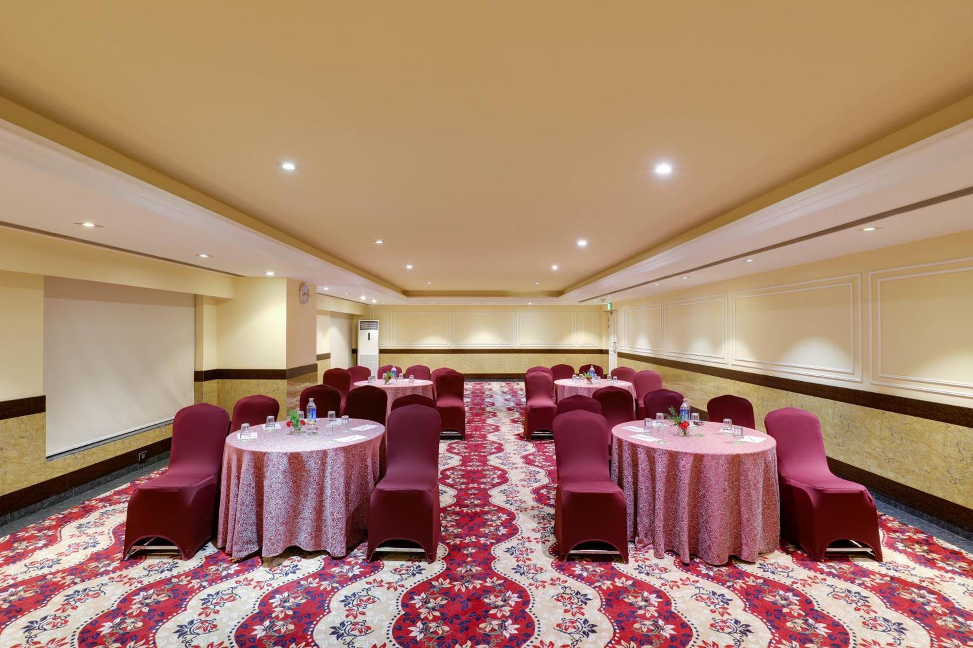 Saura Hotel, Agra - A Club Mahindra Associate Exteriér fotografie