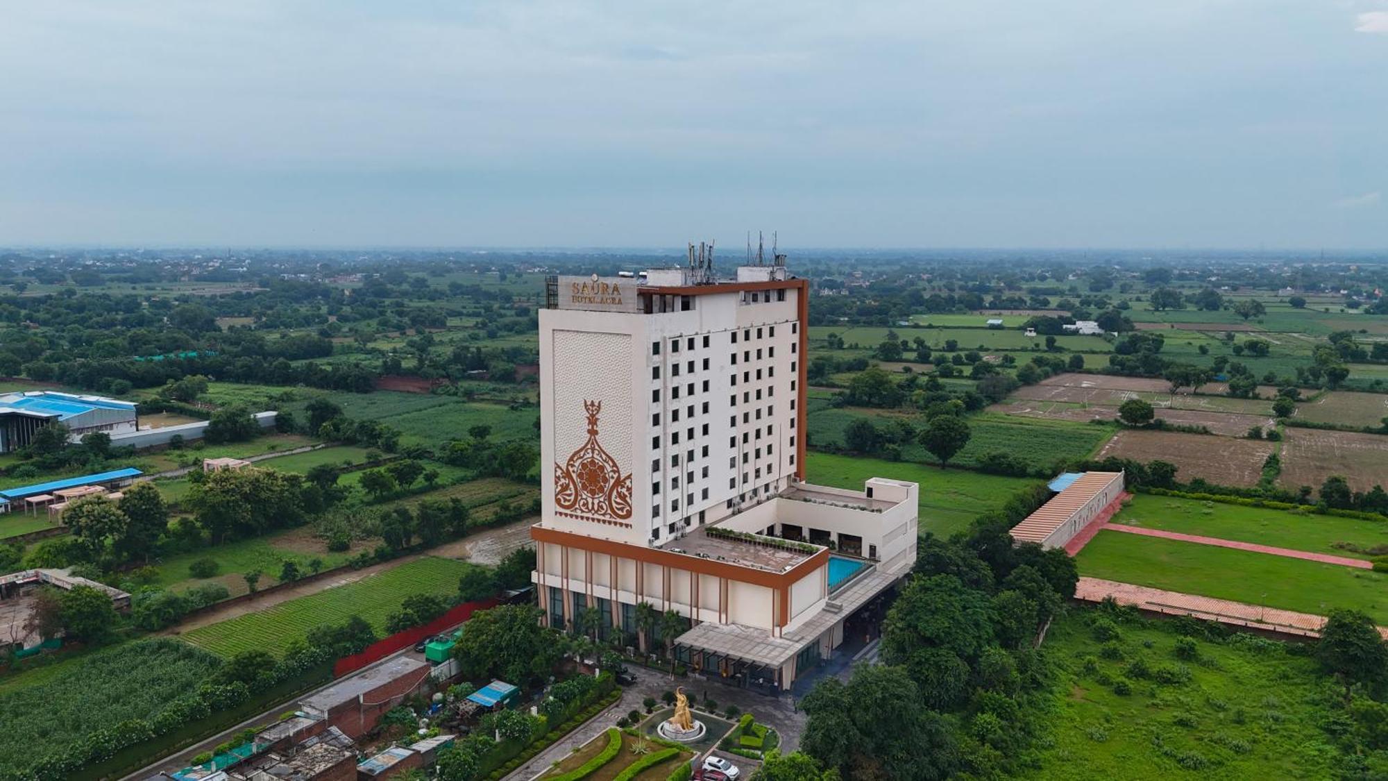Saura Hotel, Agra - A Club Mahindra Associate Exteriér fotografie