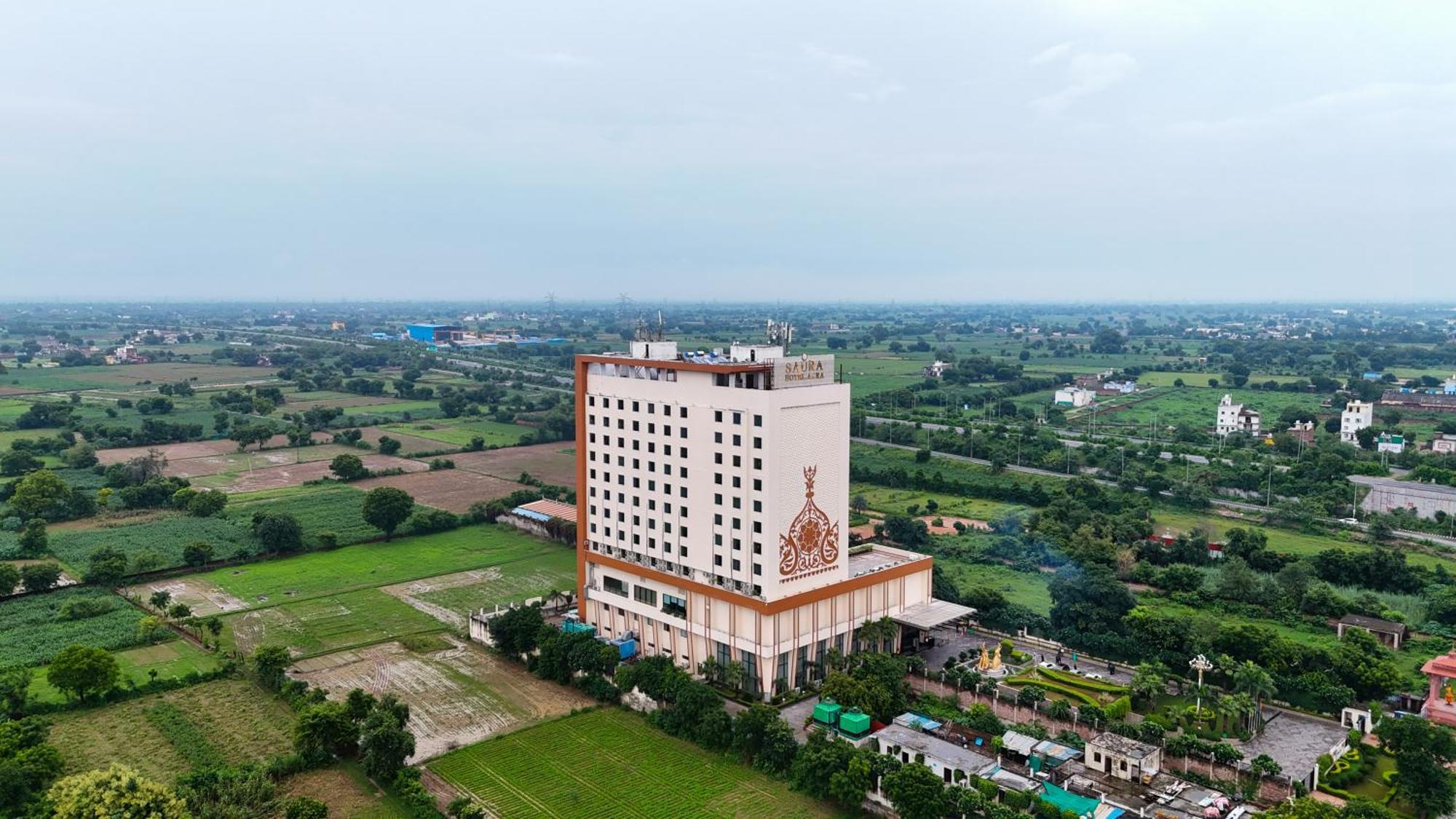 Saura Hotel, Agra - A Club Mahindra Associate Exteriér fotografie