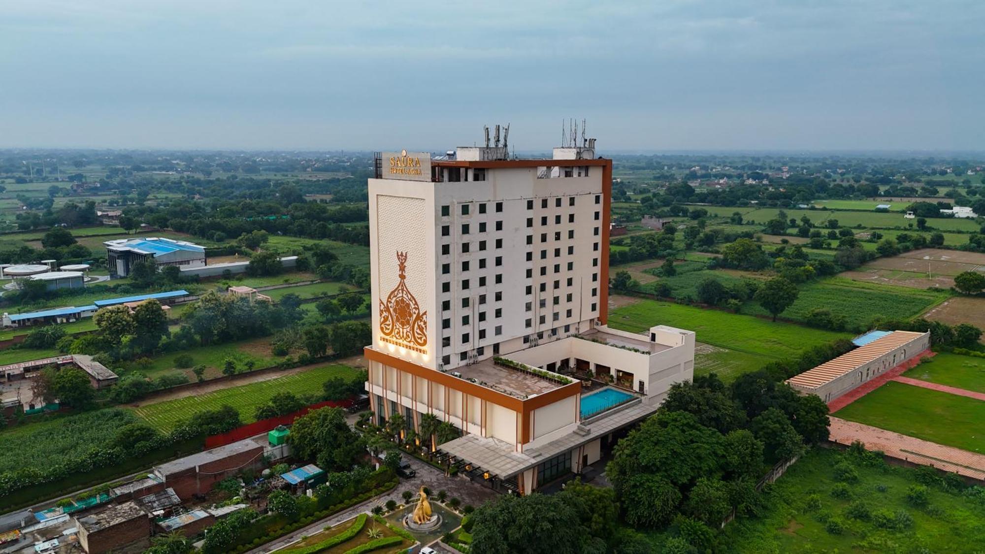 Saura Hotel, Agra - A Club Mahindra Associate Exteriér fotografie