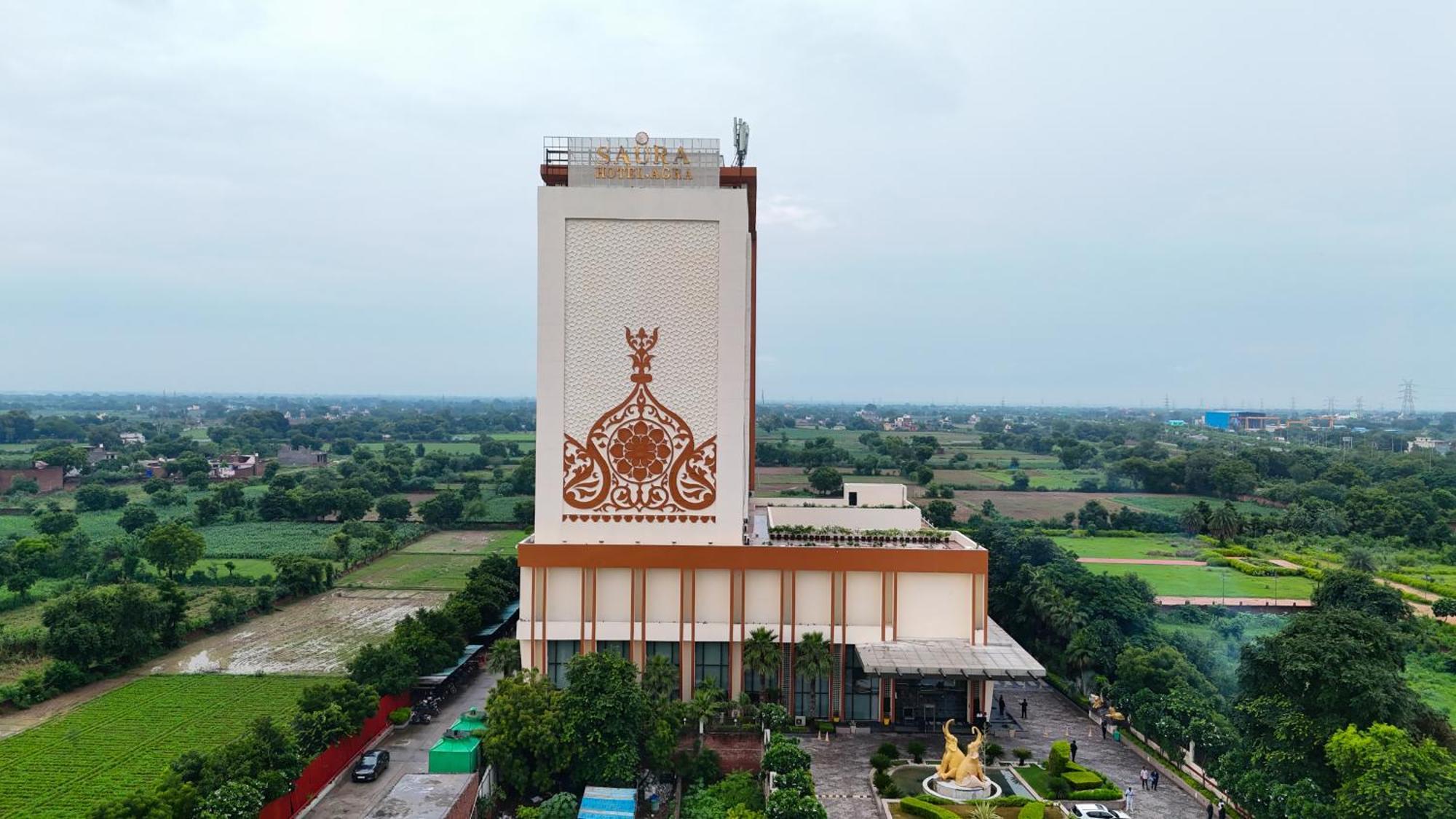 Saura Hotel, Agra - A Club Mahindra Associate Exteriér fotografie